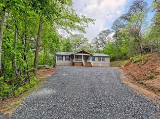 65 Redwood Ln, Tiger, GA 30576