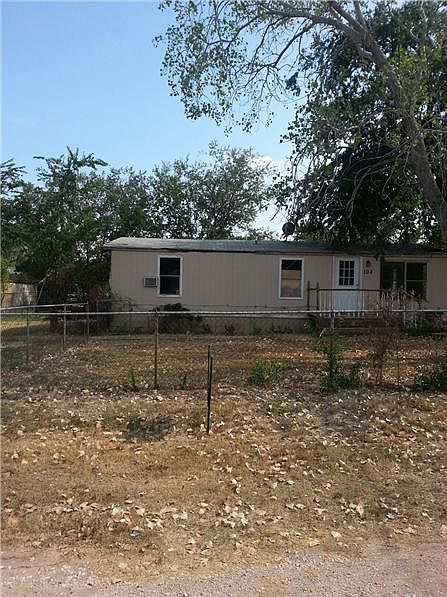 1st image of 108 Willow Ln