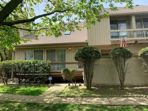 59 Denise Dr, Edison, NJ 08820