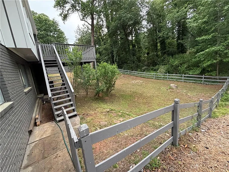 3336 Camelot Dr — Photo 55