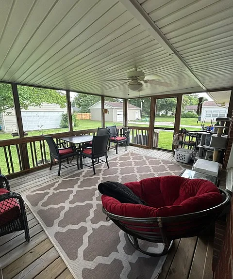 710 Eastwood St — Photo 3