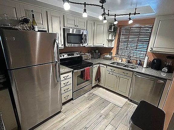 5th image of 12900 Vonn Rd APT A205