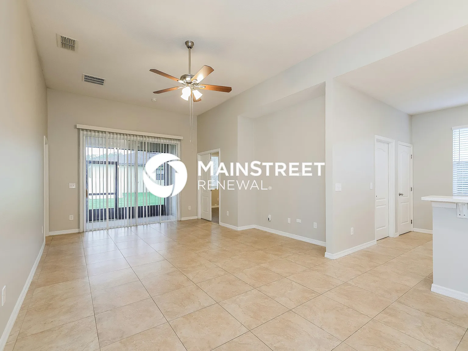 2160 Laparelle Dr — Photo 3