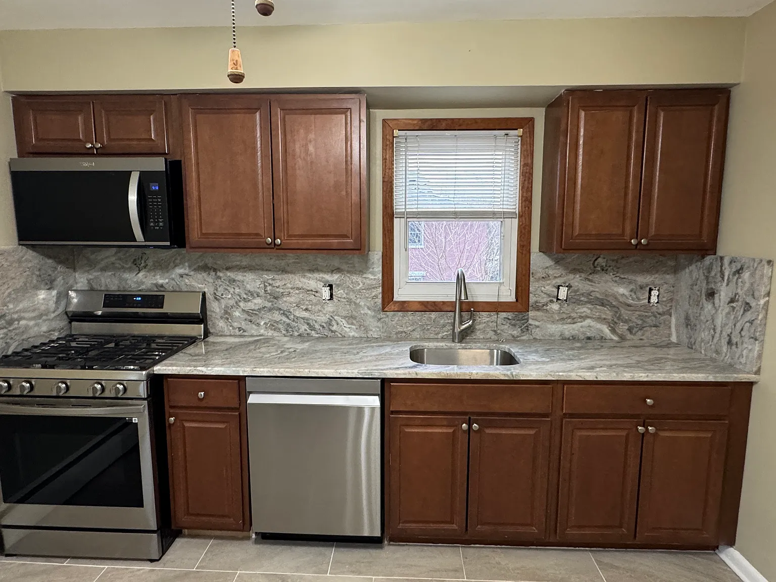 2 bed, 1275 sqft, $2,850 — Photo 3