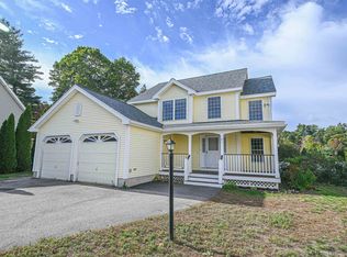 21 Prairie Ct, Manchester, NH 03102