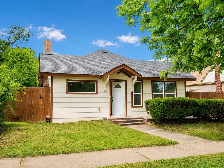2308 Talunar Ln — Photo 2