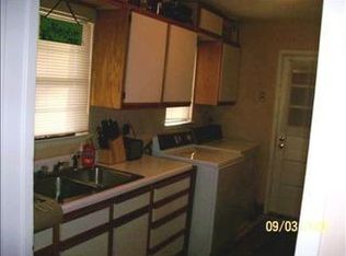 2404 SW 25th Dr, Topeka, KS 66611