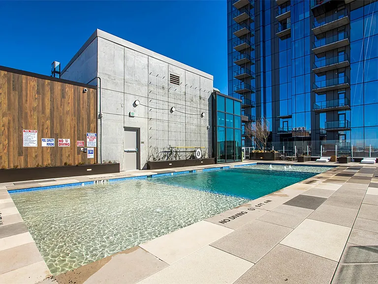 48 East Ave #2106 — Photo 31
