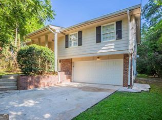 2539 Sparta Dr, Morrow, GA 30260