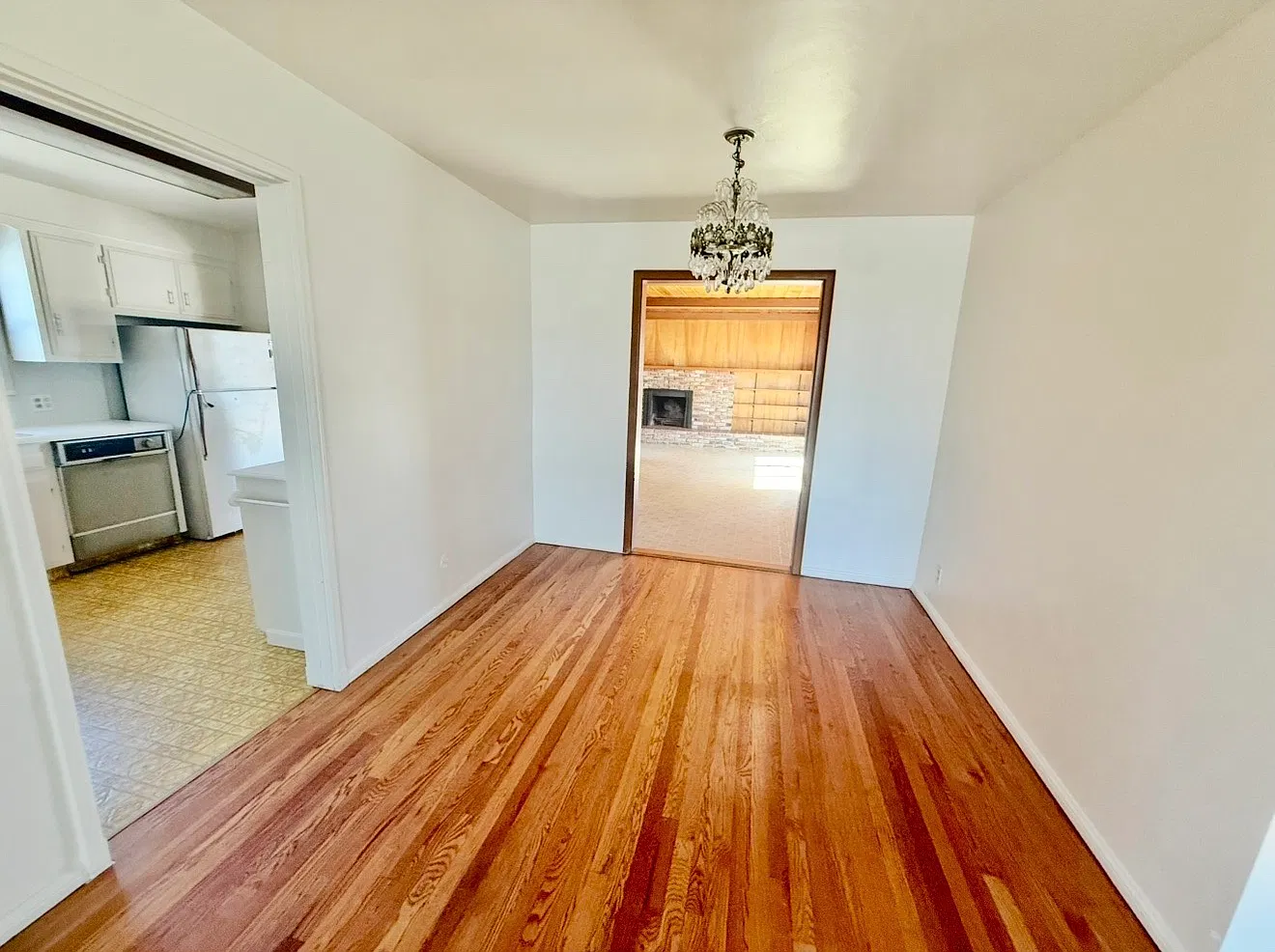 3 bed, 1561 sqft, $3,200 — Photo 3