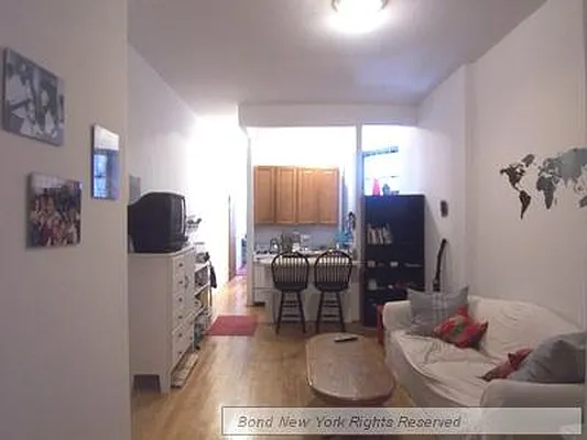 Rented by Bond New York | media 111