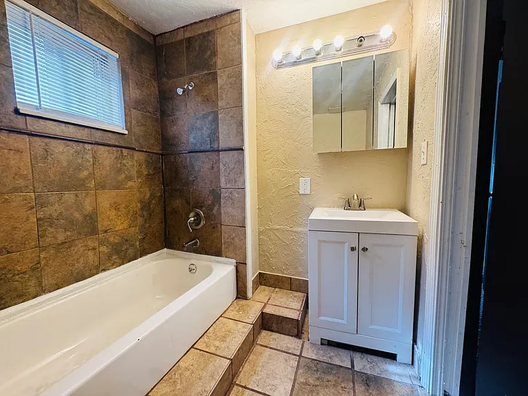 10630 Kimberley Ave — Photo 42