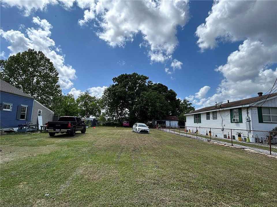 2nd image of 508 Tupelo St