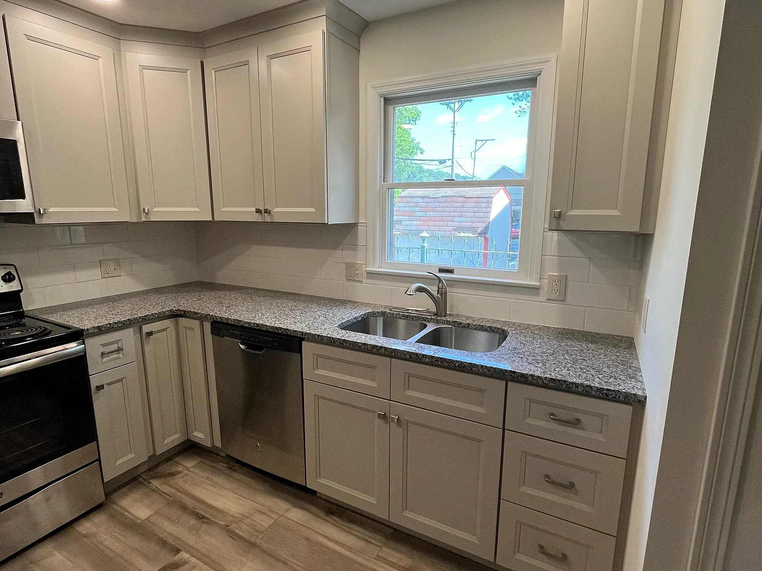 2 bed, 940 sqft, $1,200 — Photo 4