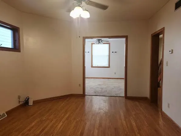 121 Hamilton Ave, Vandergrift, PA 15690