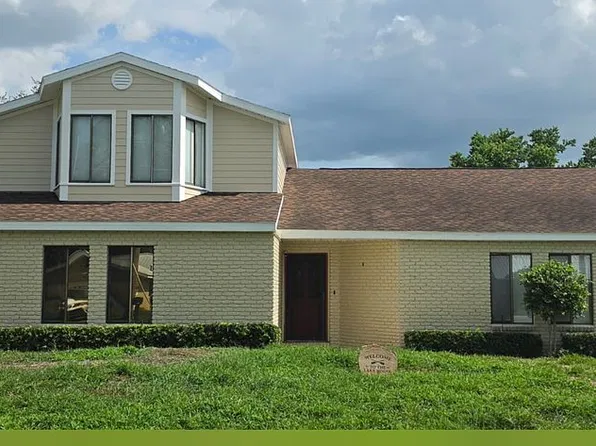 39 SE Chinica Dr, Summerfield, FL 34491