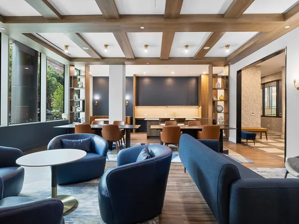 75 Dupont Street image 24 of 31