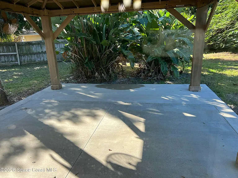 250 Debra Ct — Photo 9