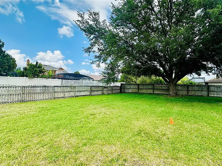 3227 Herons Point Cir — Photo 14