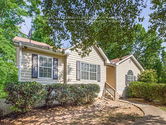 2nd image of 625 McCart Rd