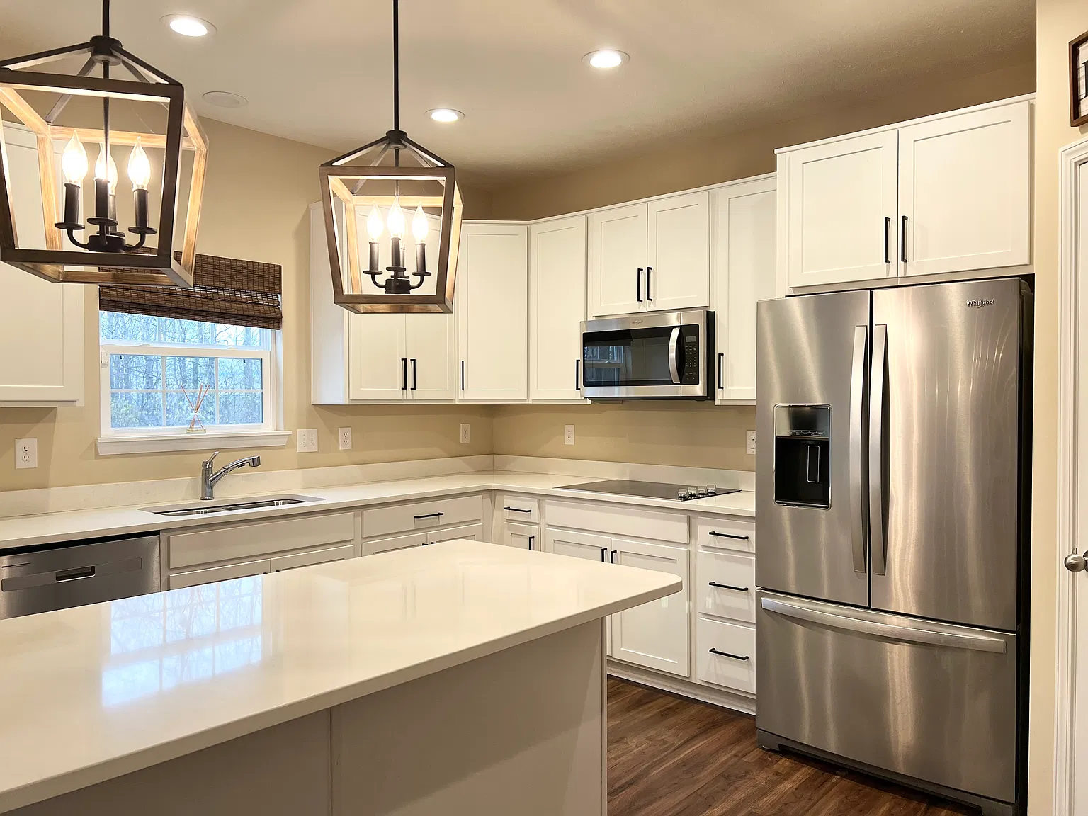 3 bed, 2.5 bath, 2598 sqft, $2,500 — Photo 4