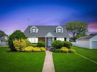 475 S Oyster Bay Rd, Plainview, NY 11803