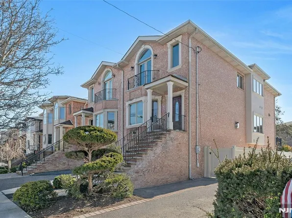 92 Washington Ave, Cliffside Park, NJ 07010