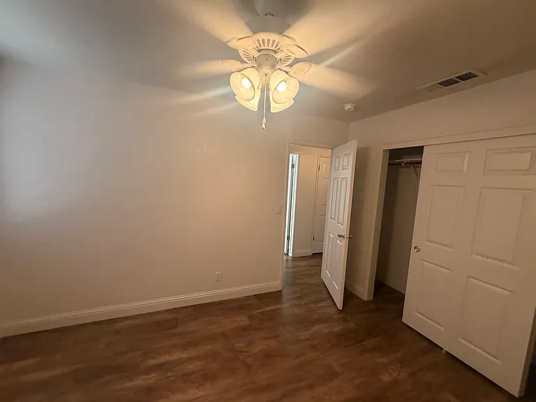 728 Spruce Ave #102 — Photo 9