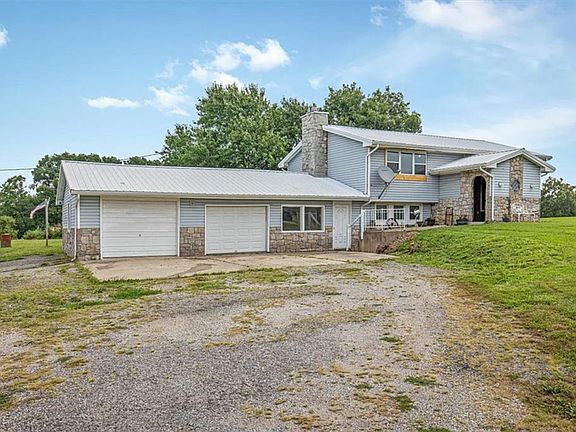3rd image of 6527 SE Smith Rd