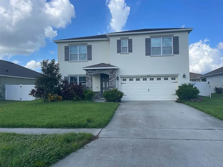 1682 Bay Breeze Dr — Photo 32
