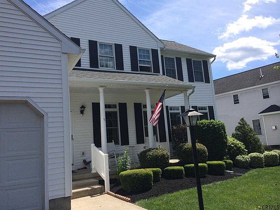 2nd image of 5 Tremont Dr