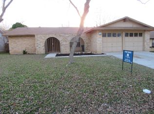 6935 John Marshall St, San Antonio, TX 78240