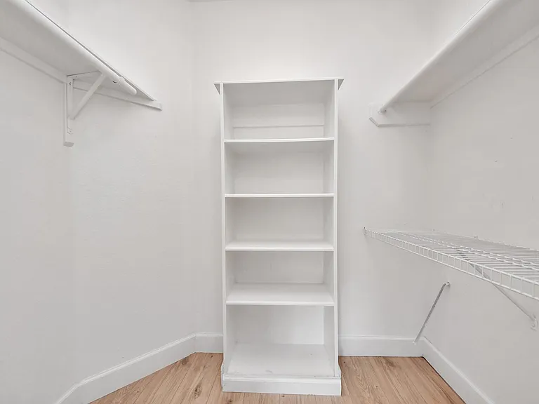 13515 Scarab Dr — Photo 13