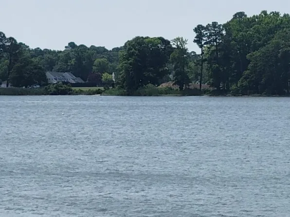 11008 Piney Island Dr, Bishopville, MD 21813