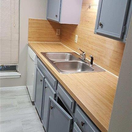 2nd image of 2726 Parkchester Dr
