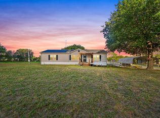 601 Newsom Rd, Azle, TX 76020