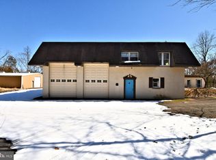 4365 Upper Ridge Rd, Pennsburg, PA 18073