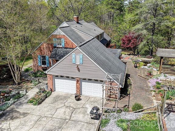 3rd image of 1035 Brafford Dr