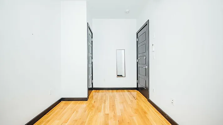 Rented by Nooklyn NYC LLC | media 44