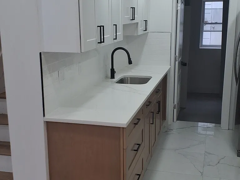 11 Grandview Ave — Photo 4