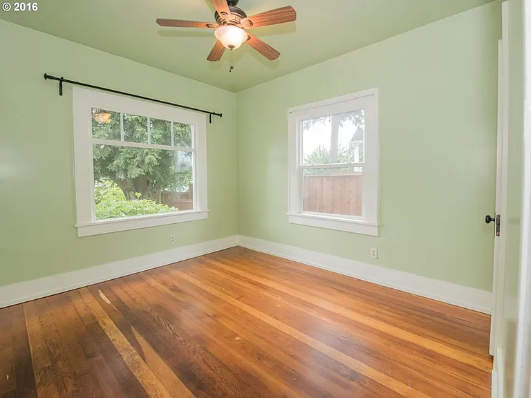 6711 N Albina Ave — Photo 11