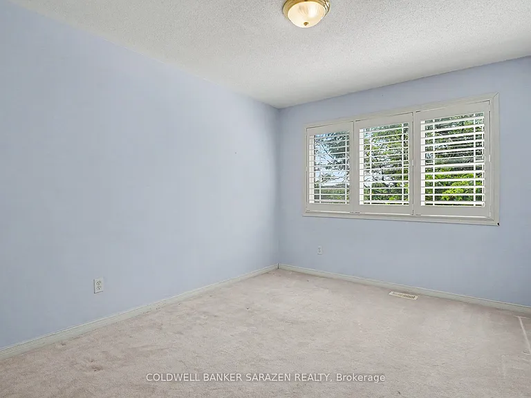 1114 Halton Ter — Photo 10