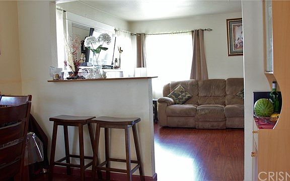5th image of 3200 W 109th St