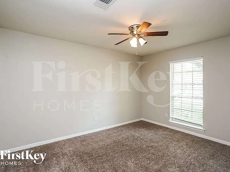 10423 Collingswood Rd — Photo 11