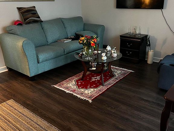 2nd image of 126 Oakmont Drive #14