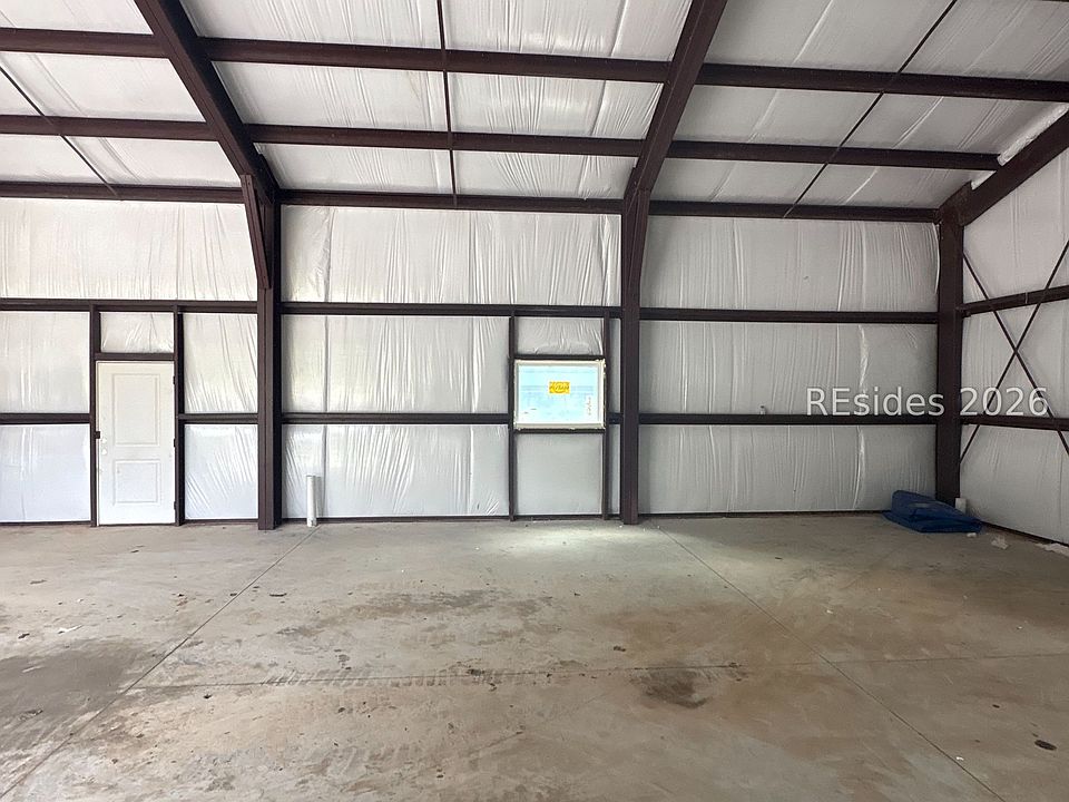 2nd image of 473 Green Pl
