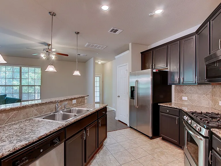 1310 Parmer Ln #303-3B — Photo 13