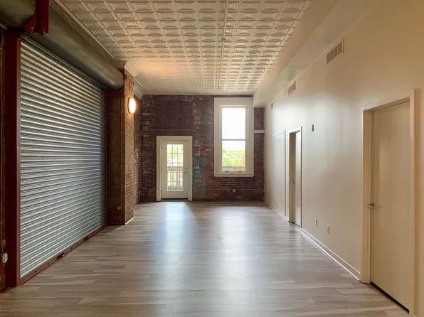 306 S Main St APT 2A, Ann Arbor, MI 48104