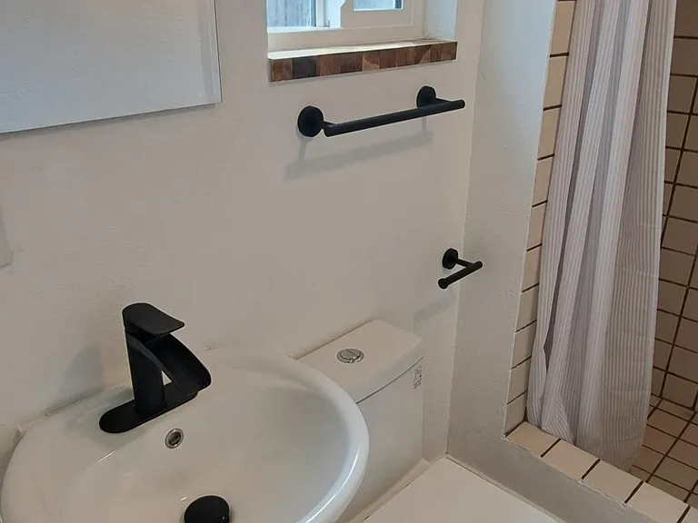626 E 3rd St #628 — Photo 5