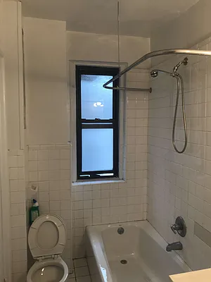 Rented by Everrock Equities | media 20